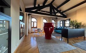 Piazza Erbe Lodge